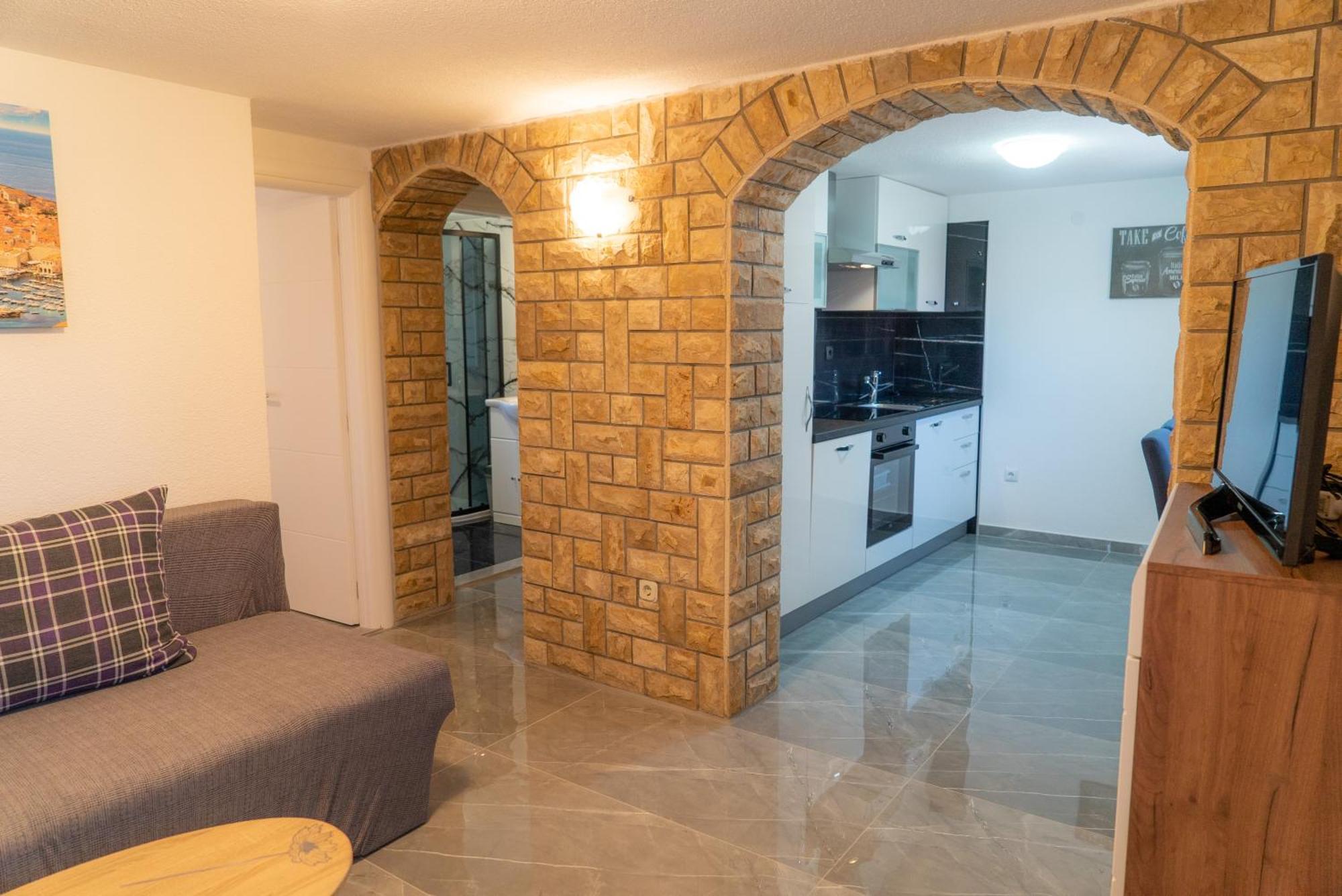 Apartments Zubcic Tisno Rum bild