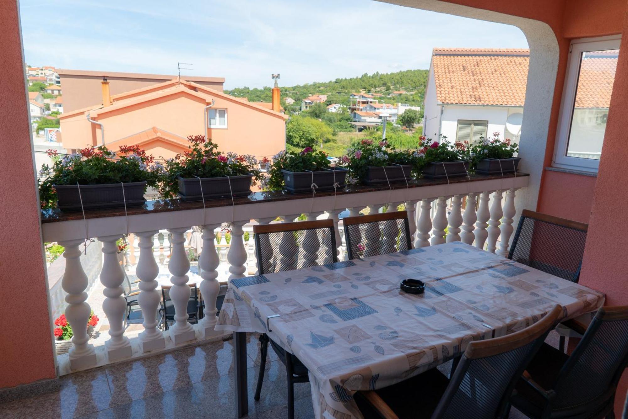Apartments Zubcic Tisno Rum bild